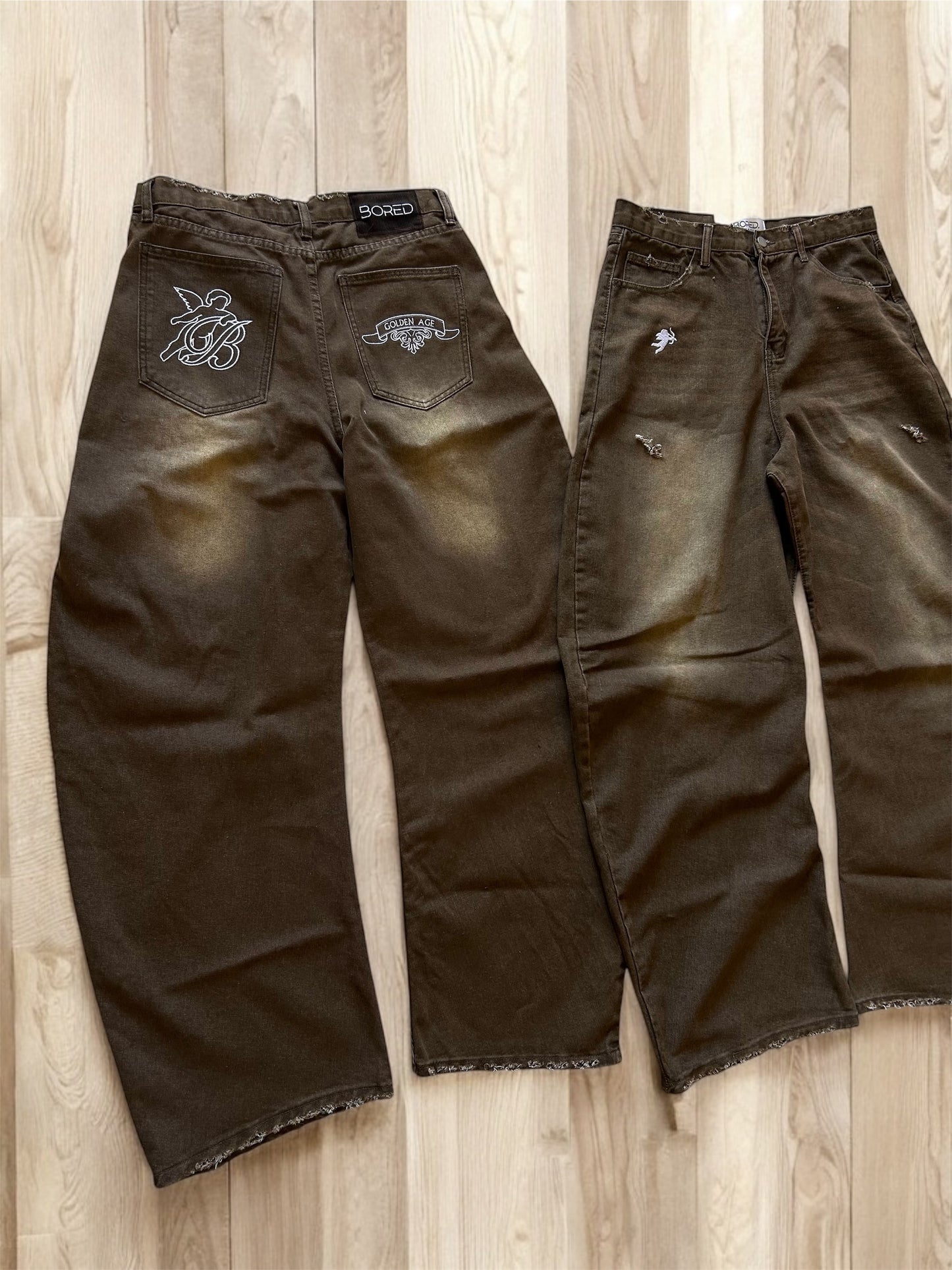 BAGGY GOLDEN JEANS