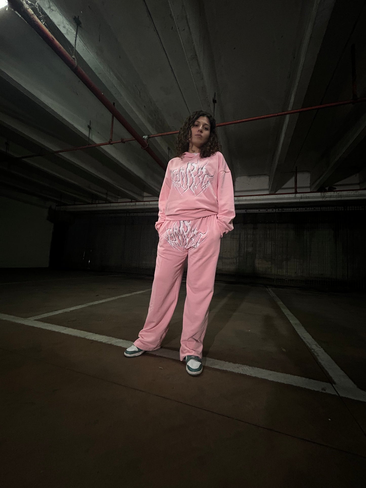 METAL BORED SWEATPANTS PINK