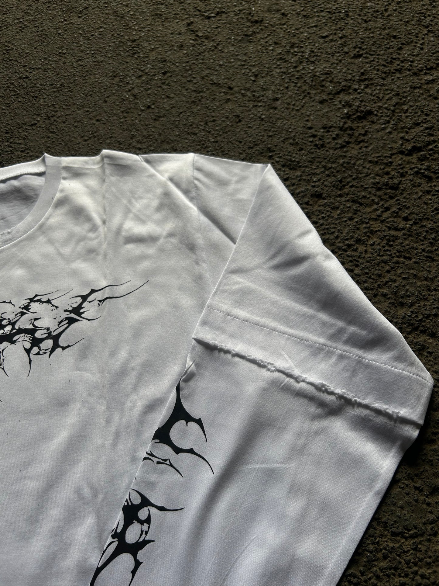 METAL LONGSLEEVE WHITE