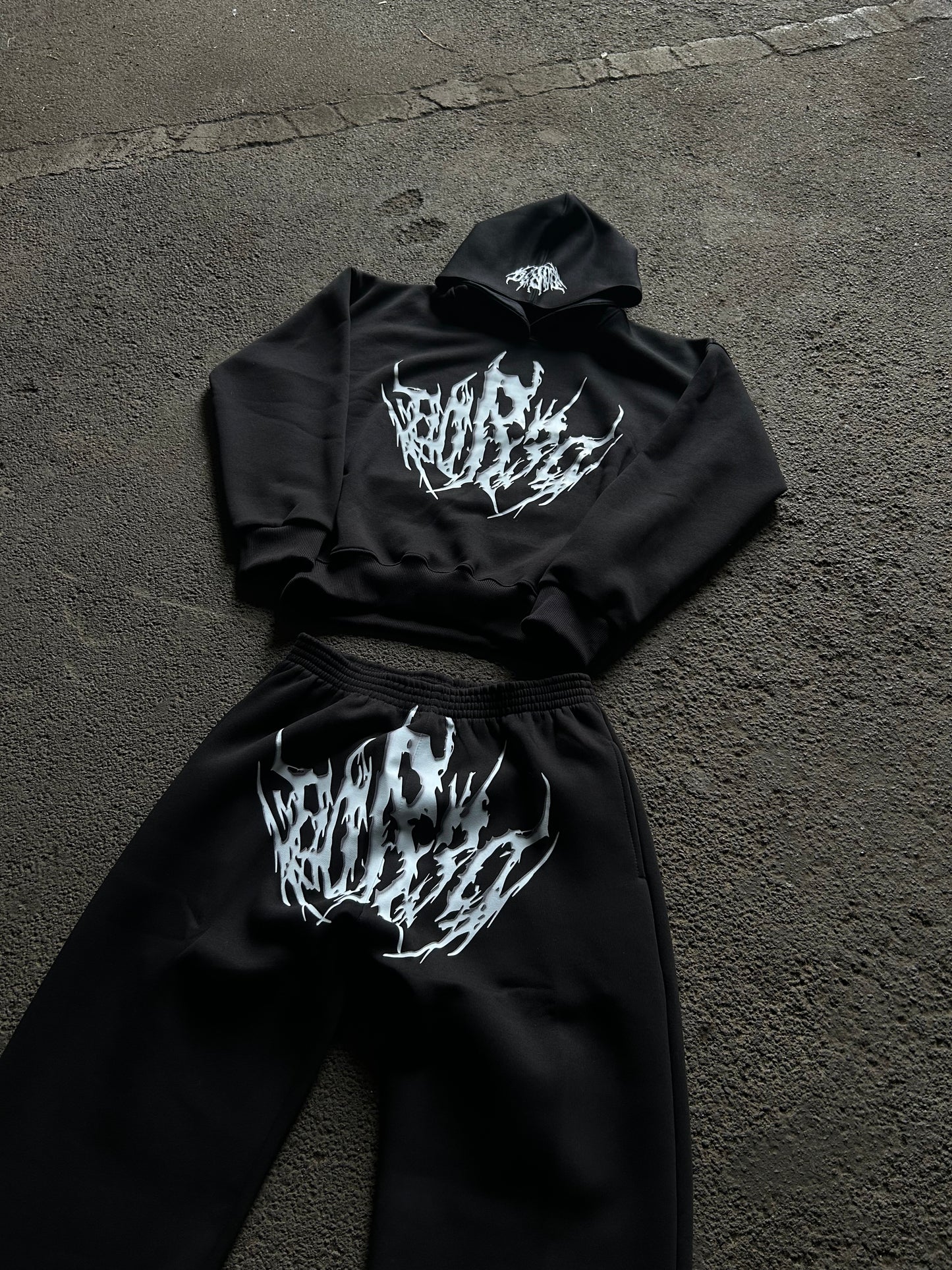 METAL BORED SWEATPANTS BLACK