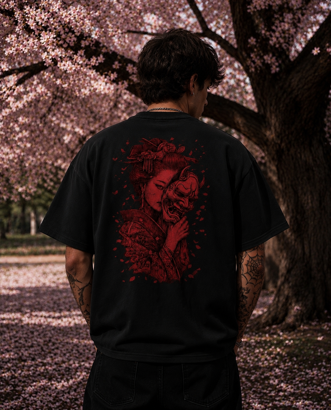 SAKURA VEIL T-SHIRT Black