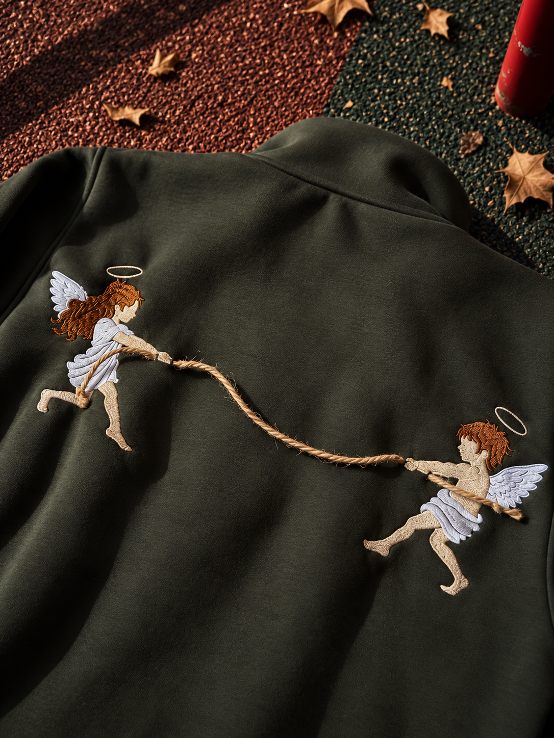 TUG OF WAR HALF ZIP